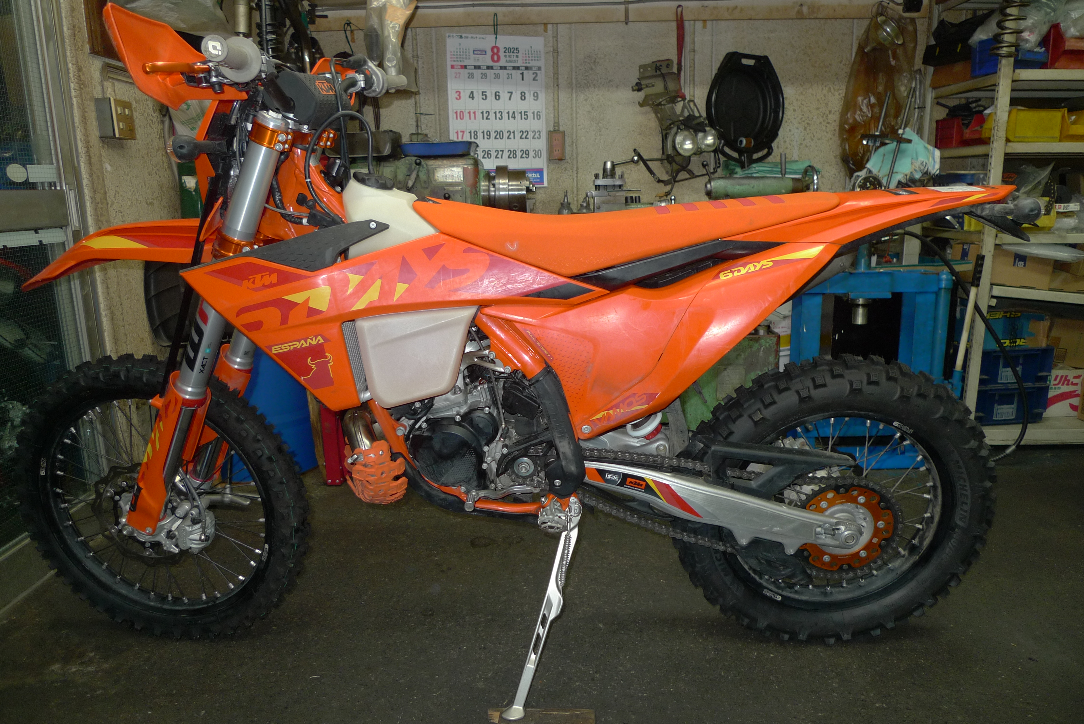 KTM250EXC/SIXDAYS/2025モデルのメンテナンス。 | MONDO MOTO